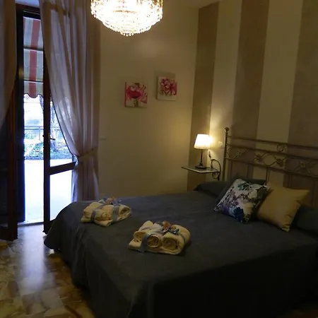 Casa Mac & Rose 4*